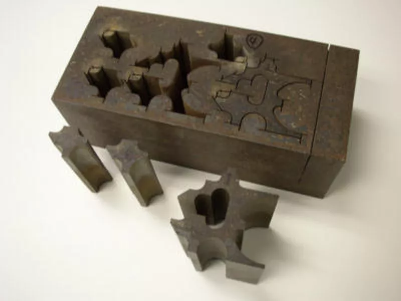 kilka części po obróbce stali o grubości 3.1”