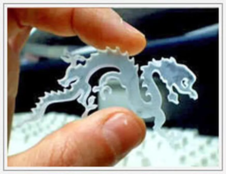 Smok ze szkła kwarcowego